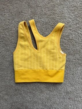 Medium Support Ribbed Sports Bra